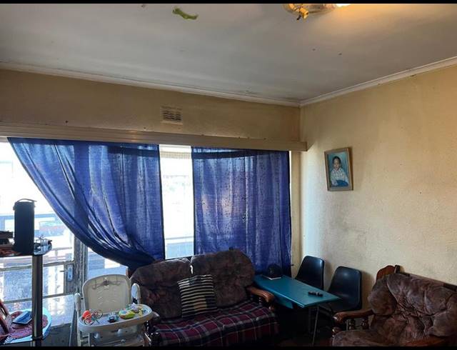 1 BEDROOM APARTMENT FOR SALE IN PAROW CENTRAL